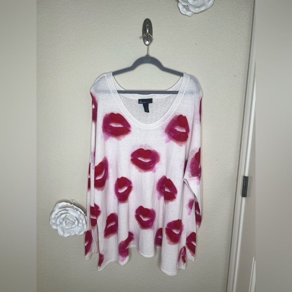 NTM: Lane Bryant Off White, Red & Pink Lipstick Lips Sweater Sz 26/28